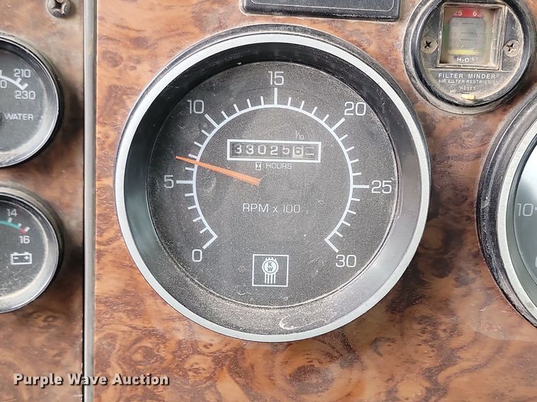 image for item LA9634 2003 Kenworth  W900 ready mix truck