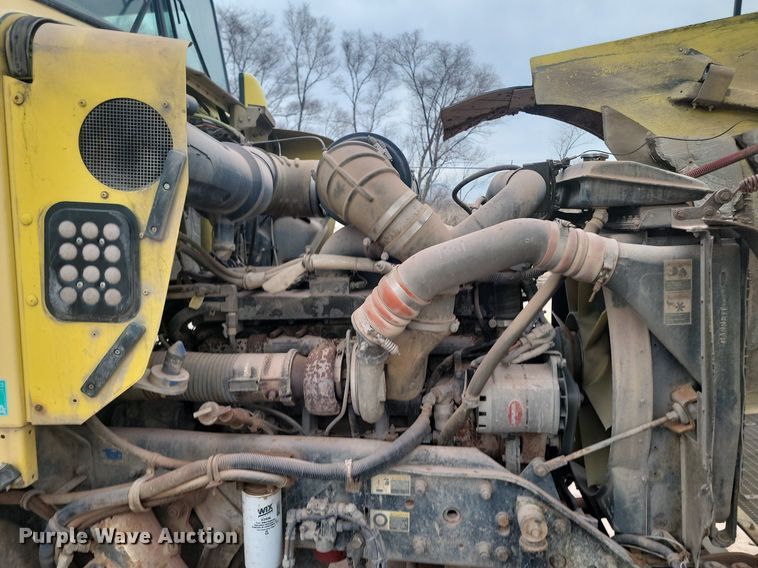 image for item LA9634 2003 Kenworth  W900 ready mix truck