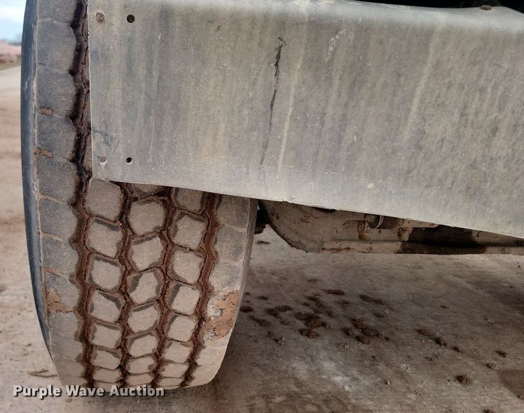 image for item LA9634 2003 Kenworth  W900 ready mix truck