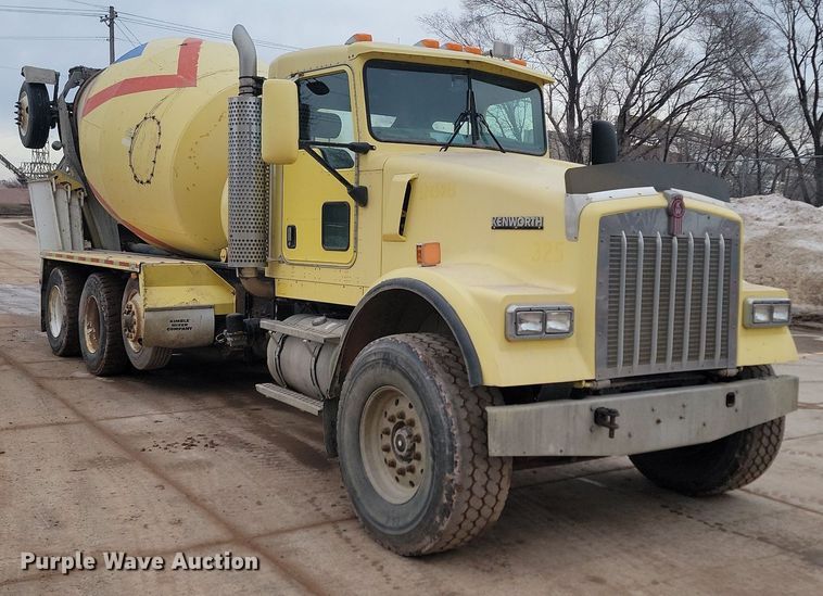 image for item LA9635 2004 Kenworth  W900 ready mix truck