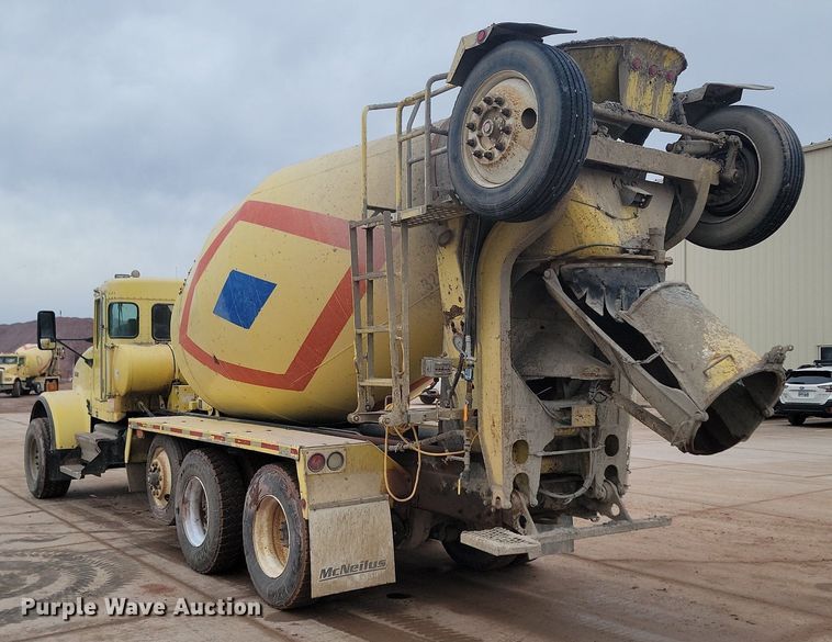 image for item LA9635 2004 Kenworth  W900 ready mix truck