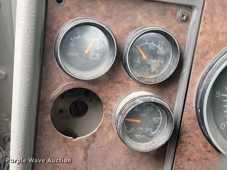 image for item LA9635 2004 Kenworth  W900 ready mix truck