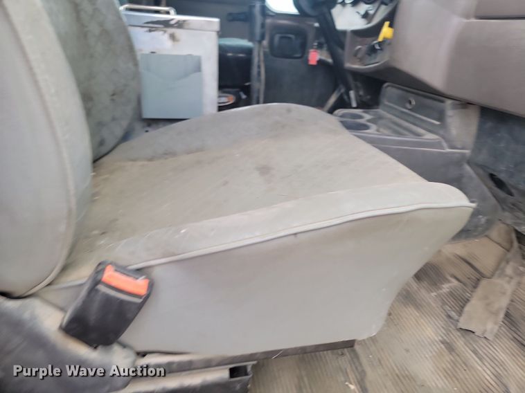 image for item LA9635 2004 Kenworth  W900 ready mix truck