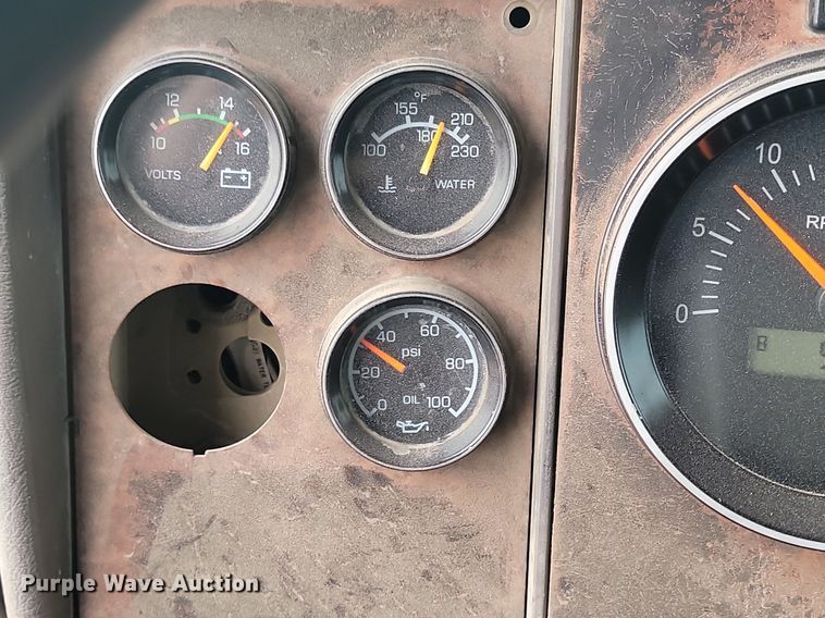 image for item LA9636 2004 Kenworth  W900 ready mix truck