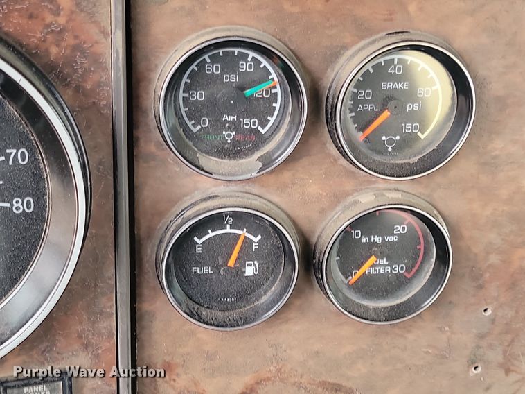 image for item LA9636 2004 Kenworth  W900 ready mix truck