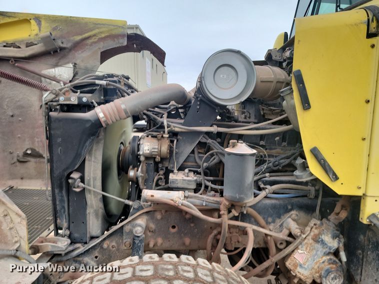 image for item LA9636 2004 Kenworth  W900 ready mix truck