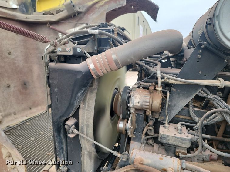 image for item LA9636 2004 Kenworth  W900 ready mix truck