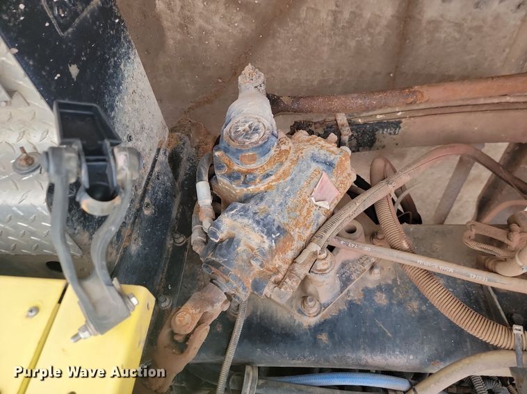 image for item LA9636 2004 Kenworth  W900 ready mix truck