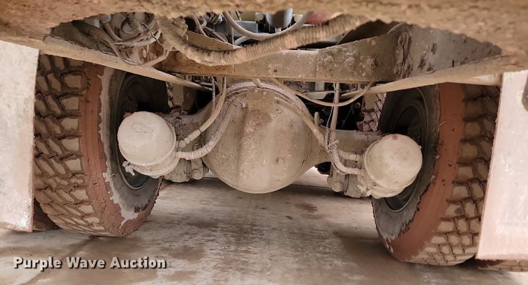 image for item LA9639 2004 Kenworth W900  ready mix truck