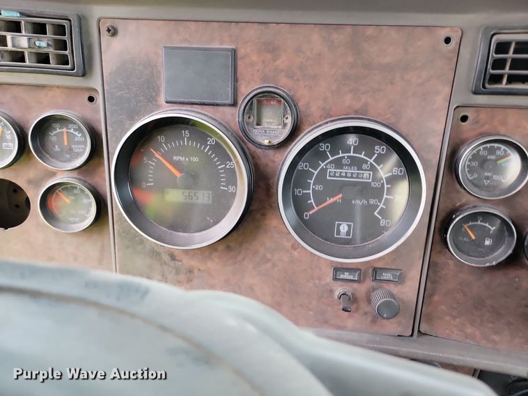 image for item LA9639 2004 Kenworth W900  ready mix truck