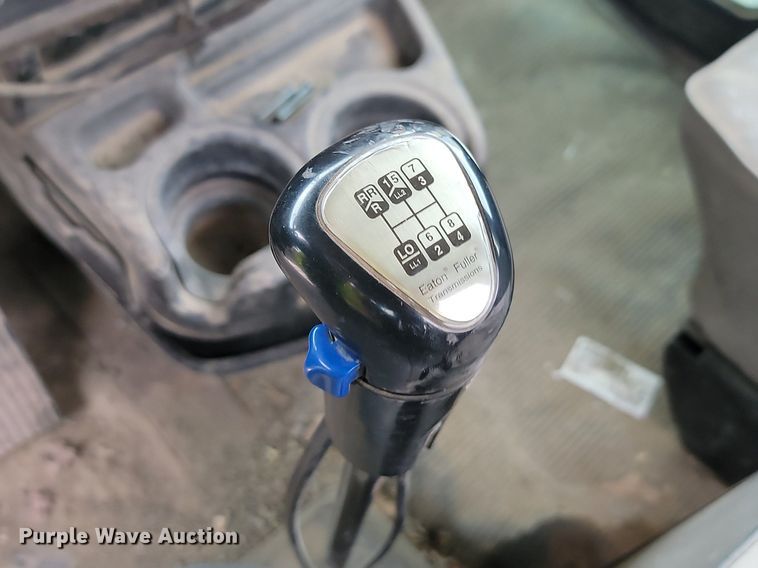 image for item LA9639 2004 Kenworth W900  ready mix truck