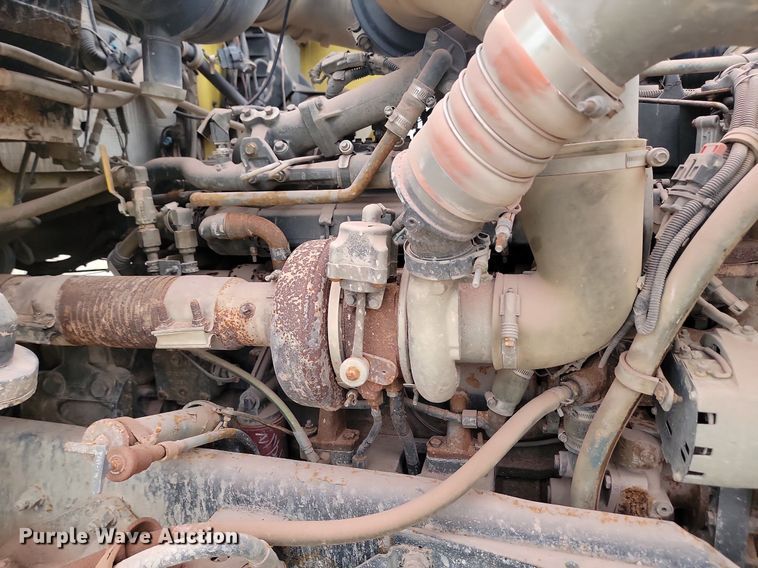 image for item LA9639 2004 Kenworth W900  ready mix truck