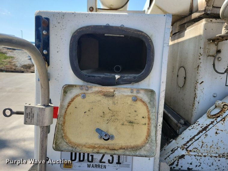 image for item LC9926 2003 Freightliner FL80 bucket truck