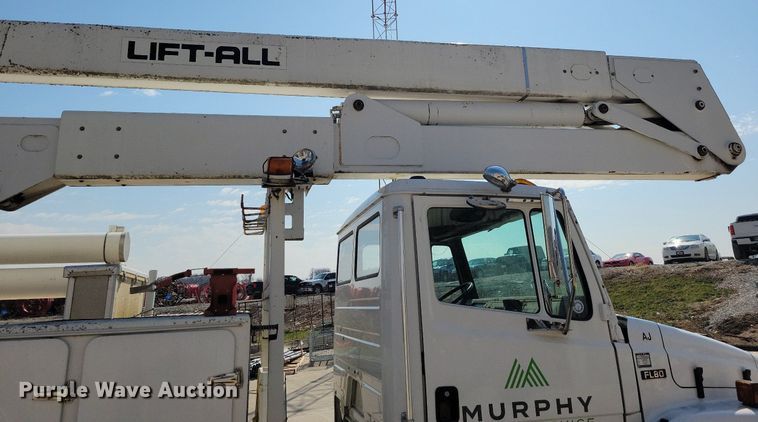 image for item LC9926 2003 Freightliner FL80 bucket truck