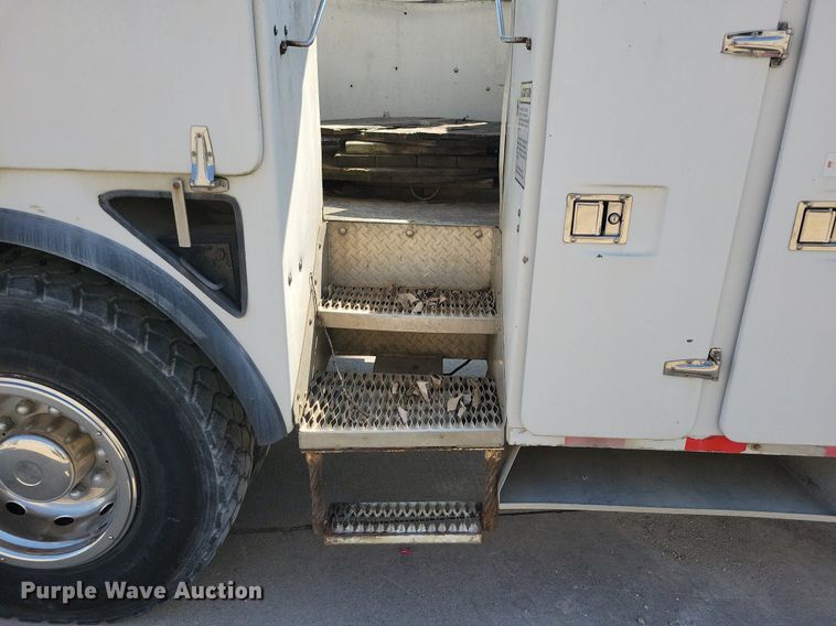 image for item LC9926 2003 Freightliner FL80 bucket truck