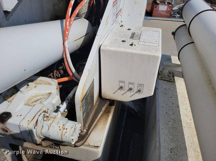 image for item LC9926 2003 Freightliner FL80 bucket truck