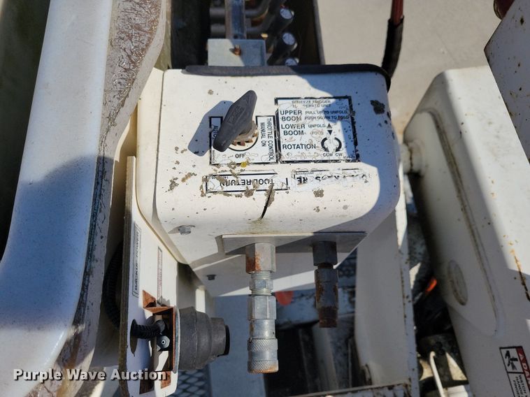 image for item LC9926 2003 Freightliner FL80 bucket truck