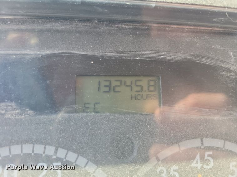 image for item LC9926 2003 Freightliner FL80 bucket truck