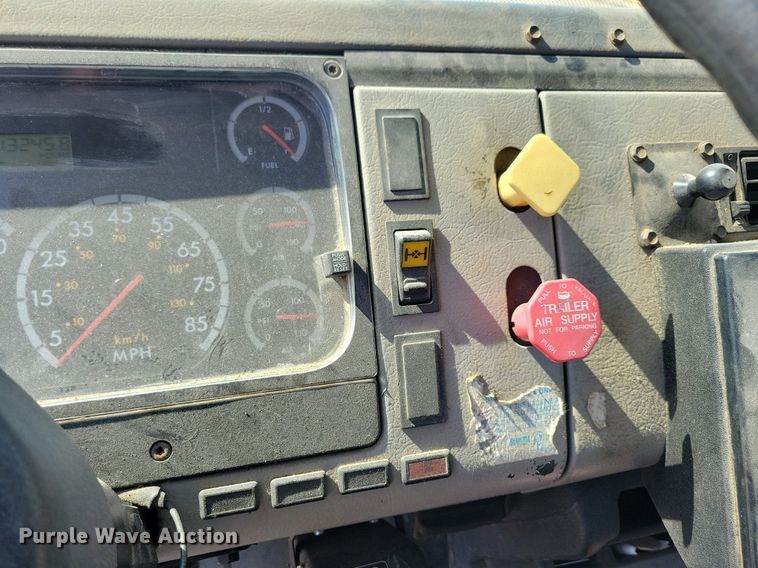 image for item LC9926 2003 Freightliner FL80 bucket truck