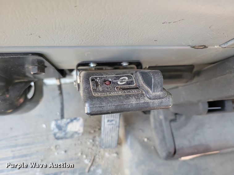 image for item LC9926 2003 Freightliner FL80 bucket truck