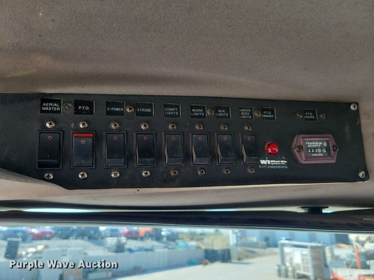 image for item LC9926 2003 Freightliner FL80 bucket truck