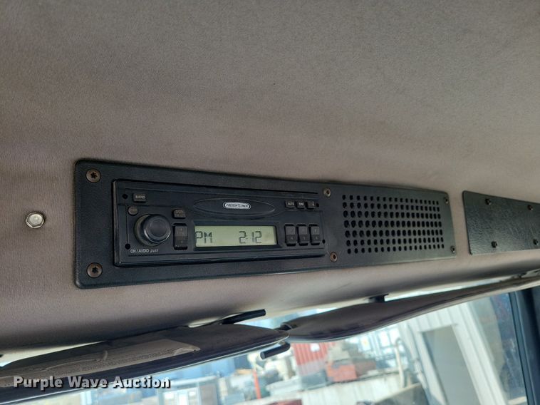 image for item LC9926 2003 Freightliner FL80 bucket truck