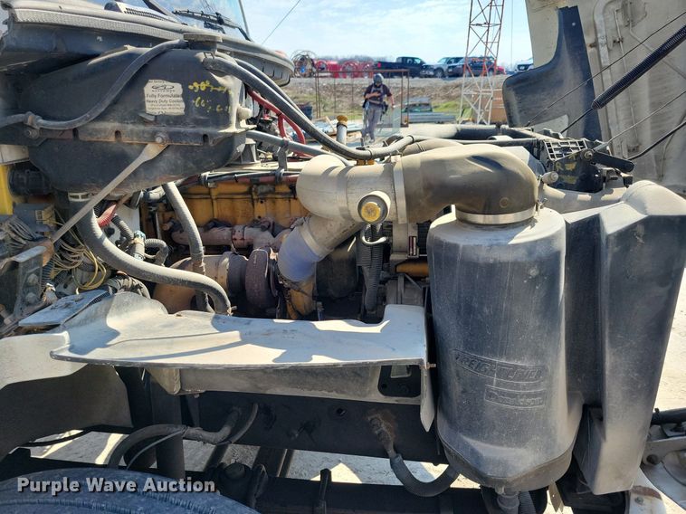 image for item LC9926 2003 Freightliner FL80 bucket truck