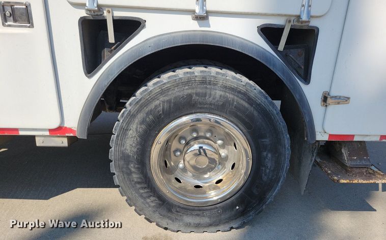 image for item LC9926 2003 Freightliner FL80 bucket truck