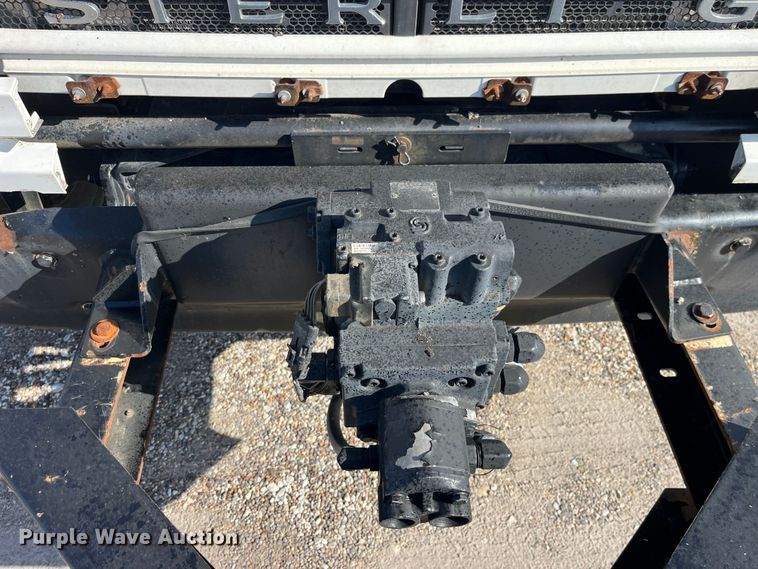 image for item LD9346 2005 Sterling L7500 oil distributor truck