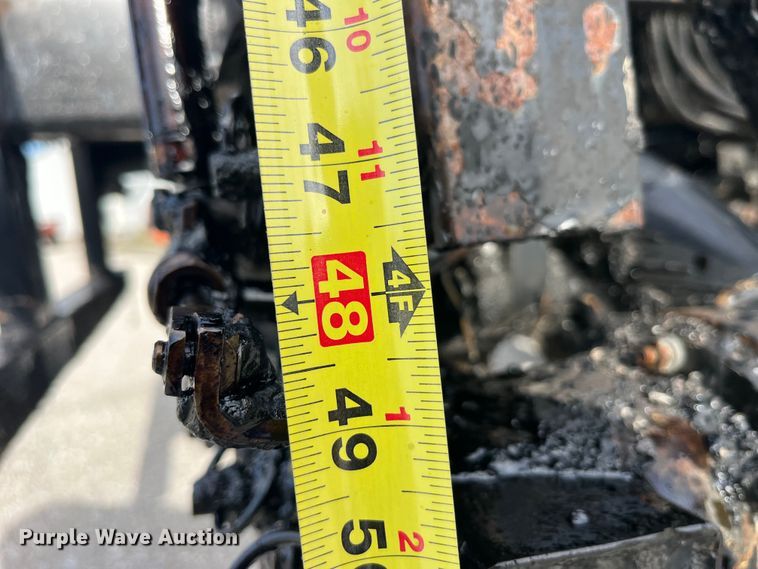 image for item LD9346 2005 Sterling L7500 oil distributor truck