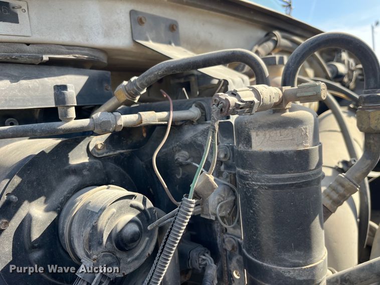 image for item LD9346 2005 Sterling L7500 oil distributor truck