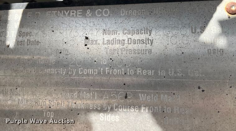 image for item LD9346 2005 Sterling L7500 oil distributor truck