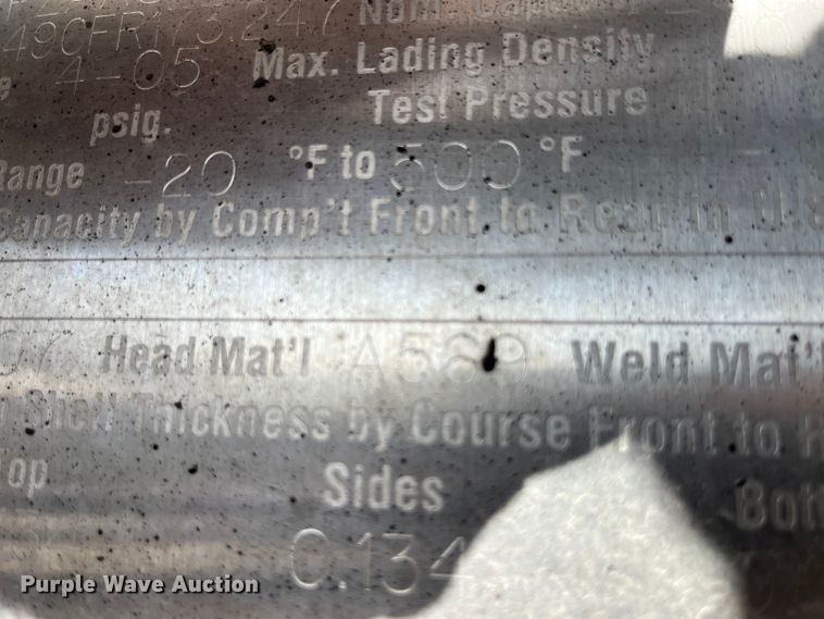 image for item LD9346 2005 Sterling L7500 oil distributor truck