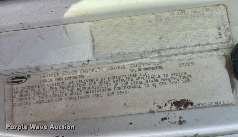 image for item LD9346 2005 Sterling L7500 oil distributor truck