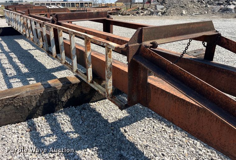 image for item LD9361 Conmaco pile driver