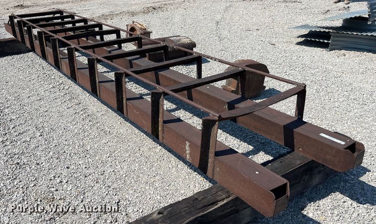 image for item LD9362 Pile driver