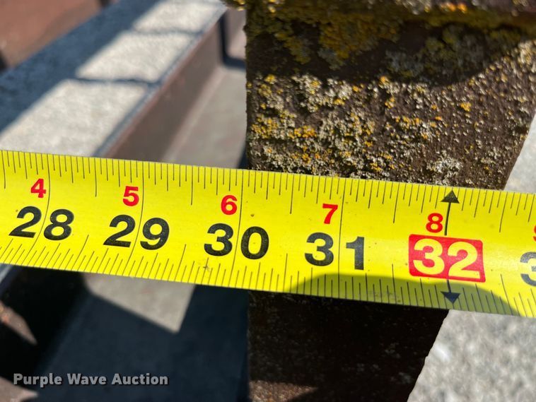 image for item LD9362 Pile driver