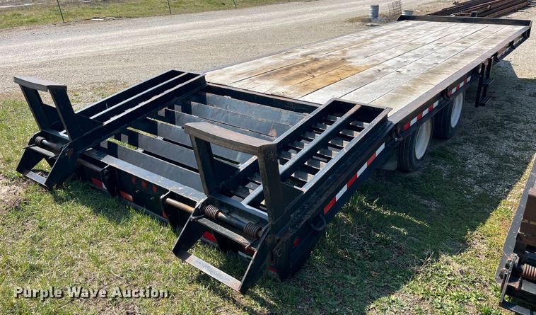 image for item LD9364 2006 Woodworth equipment trailer