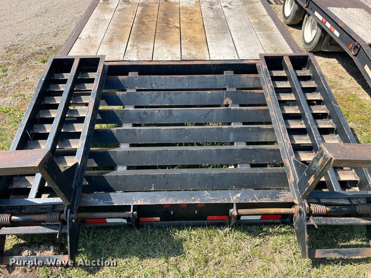 image for item LD9364 2006 Woodworth equipment trailer