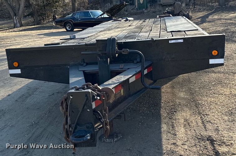 image for item LR9283 2005 Felling  FT-45-2 equipment trailer