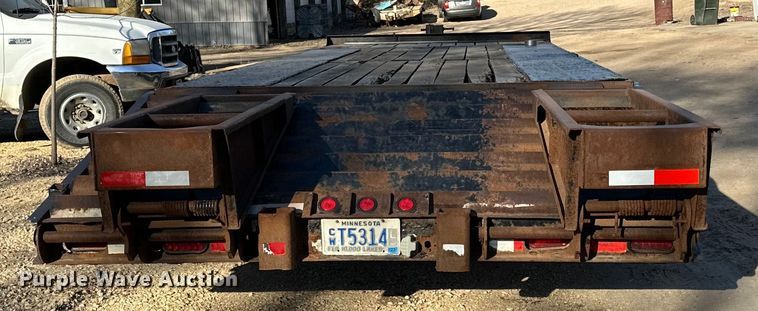 image for item LR9283 2005 Felling  FT-45-2 equipment trailer