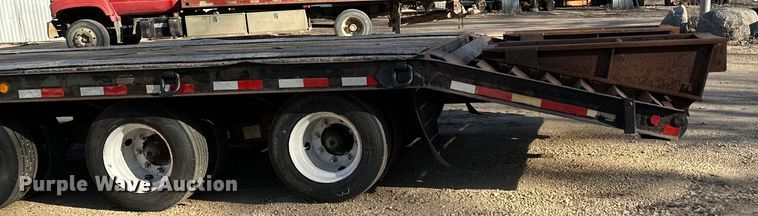 image for item LR9283 2005 Felling  FT-45-2 equipment trailer