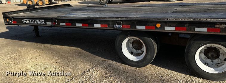 image for item LR9283 2005 Felling  FT-45-2 equipment trailer