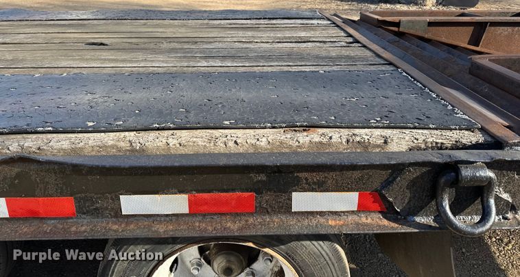 image for item LR9283 2005 Felling  FT-45-2 equipment trailer