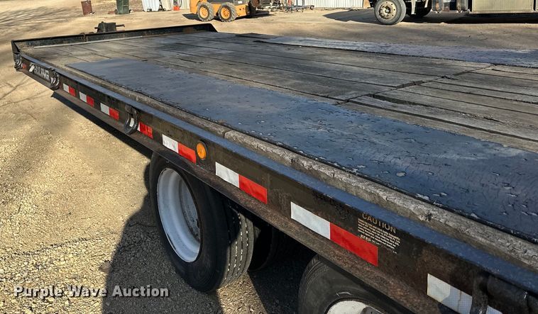 image for item LR9283 2005 Felling  FT-45-2 equipment trailer