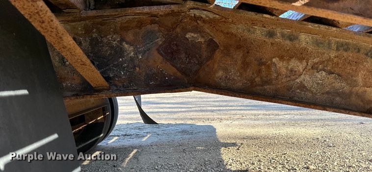 image for item LR9283 2005 Felling  FT-45-2 equipment trailer