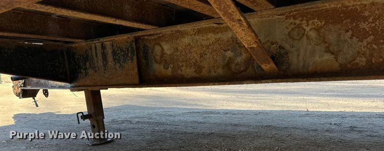 image for item LR9283 2005 Felling  FT-45-2 equipment trailer