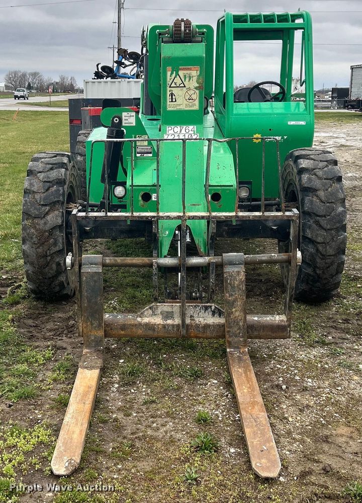 image for item MO9210 2015 JLG Skytrak 6036 telehandler