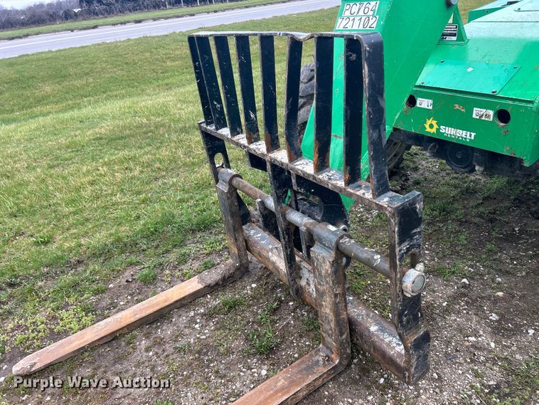 image for item MO9210 2015 JLG Skytrak 6036 telehandler