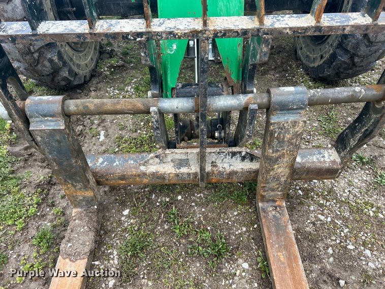 image for item MO9210 2015 JLG Skytrak 6036 telehandler